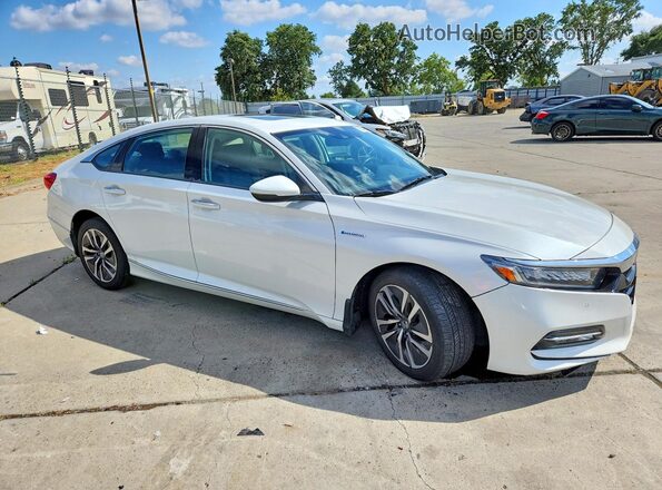 1HGCV3F97KA019102 2019 HONDA ACCORD White Przód prawy