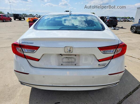 1HGCV3F97KA019102 2019 HONDA ACCORD White Widok z tyłu