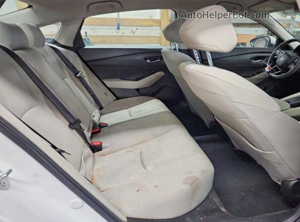 1HGCY1F21PA004231 2023 HONDA ACCORD White Widok tylnych siedzeń