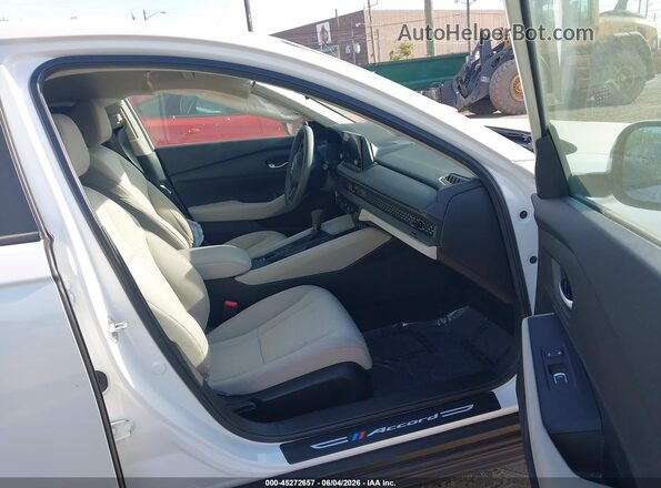1HGCY1F26SA001995 2025 HONDA ACCORD White Вид салону спереду