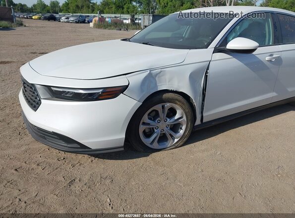 1HGCY1F26SA001995 2025 HONDA ACCORD White Вид спереду