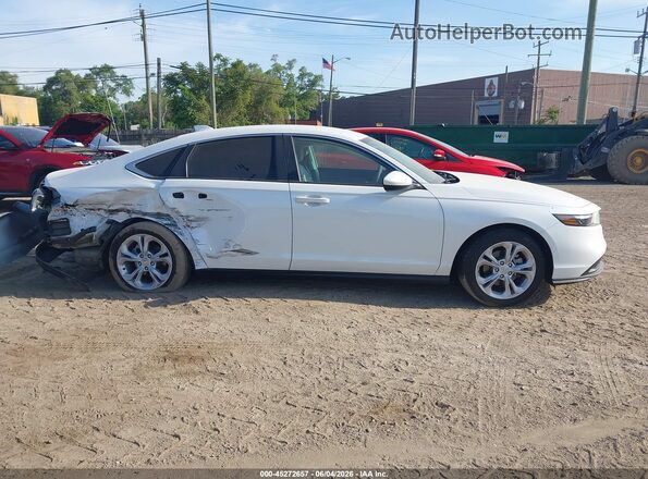 1HGCY1F26SA001995 2025 HONDA ACCORD White Вид задньої частини салону