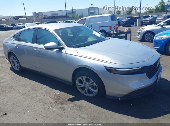 1HGCY1F26SA047584 2025 HONDA ACCORD Silver Vista frontal