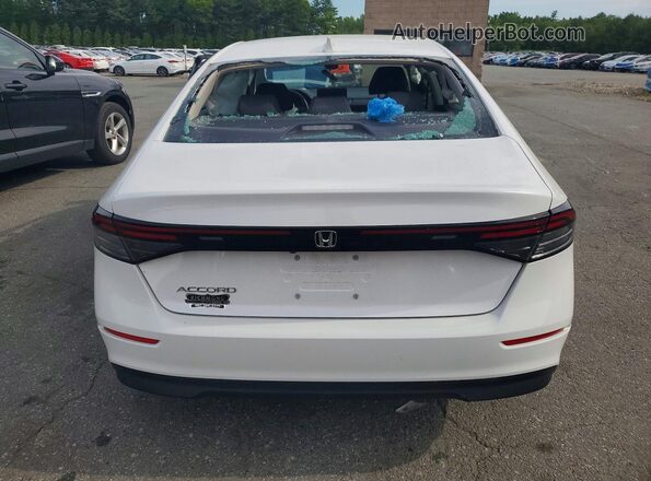 1HGCY1F27SA017574 2025 HONDA ACCORD White Rear view