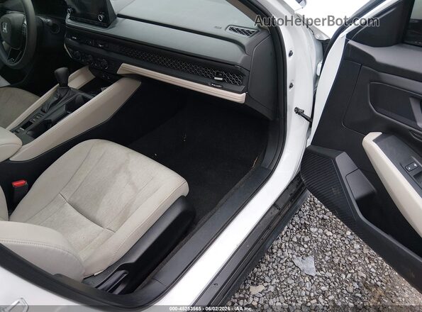 1HGCY1F31PA047315 2023 HONDA ACCORD White Widok wnętrza z przodu