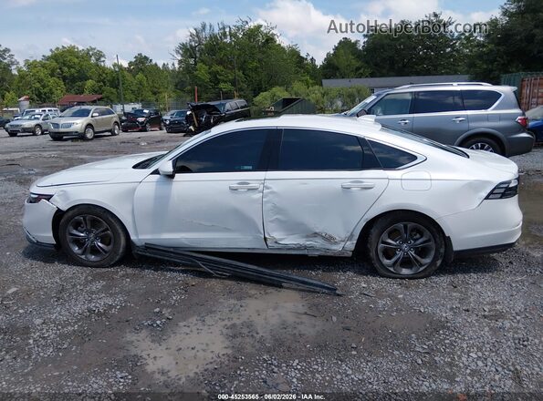 1HGCY1F31PA047315 2023 HONDA ACCORD White Widok wnętrza 360 stopni