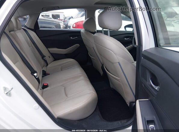 1HGCY1F32RA083498 2024 HONDA ACCORD White VIN կոդի պիտակի տեսք