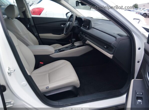 1HGCY1F32RA083498 2024 HONDA ACCORD White Սալոնի դիմացի տեսք