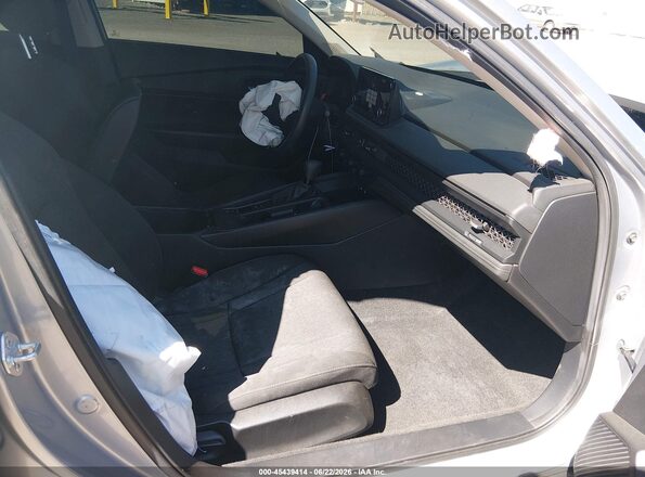 1HGCY1F34PA050256 2023 HONDA ACCORD Silver წინა სალონის ხედი