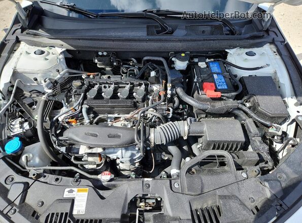 1HGCY1F34RA052480 2024 HONDA ACCORD White Widok wnętrza z tyłu