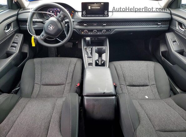 1HGCY1F34RA090081 2024 HONDA ACCORD White Widok deski rozdzielczej