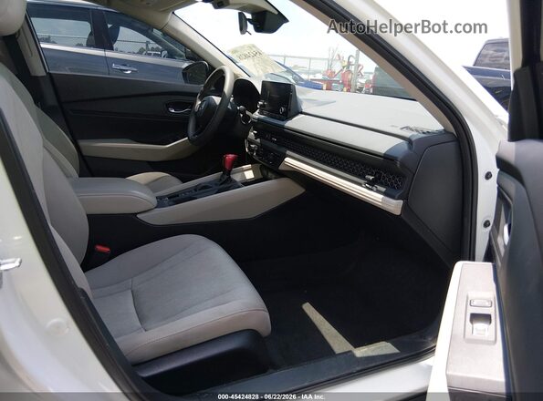 1HGCY1F37PA027862 2023 HONDA ACCORD White წინა სალონის ხედი