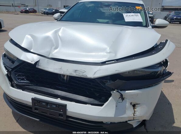 1HGCY1F37RA039447 2024 HONDA ACCORD White Widok z przodu
