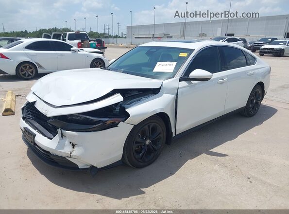 1HGCY1F37RA039447 2024 HONDA ACCORD White Przód lewy