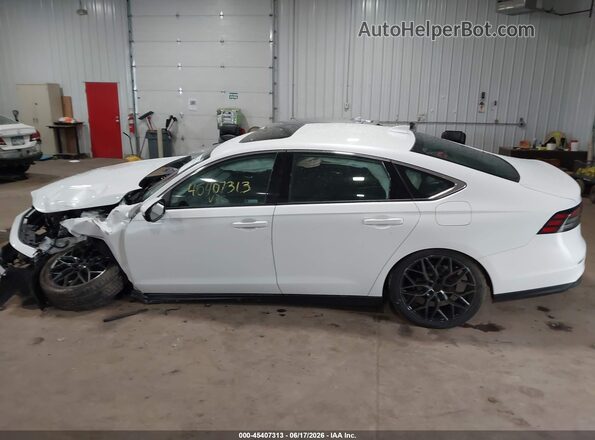 1HGCY1F37RA039478 2024 HONDA ACCORD White 360 interior view