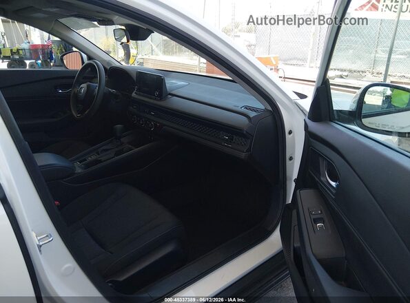 1HGCY1F39PA055033 2023 HONDA ACCORD Белый Вид салона спереди