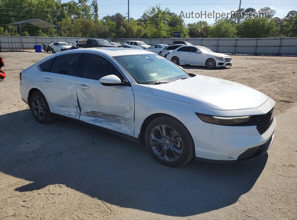 1HGCY1F39RA061353 2024 HONDA ACCORD White Delantero derecho
