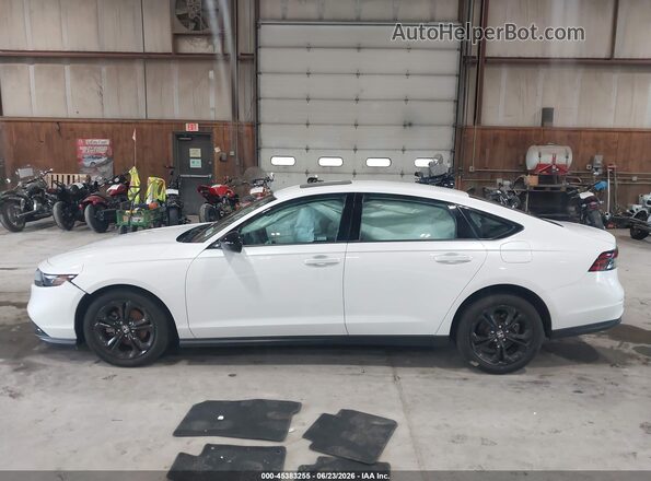 1HGCY1F41SA044058 2025 HONDA ACCORD Белый Вид задней части салона