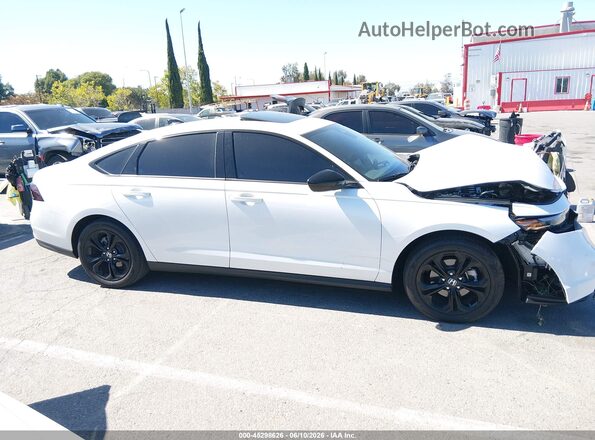1HGCY1F42SA022926 2025 HONDA ACCORD White უკანა სალონის ხედი