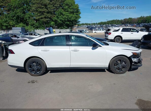 1HGCY1F43SA081998 2025 HONDA ACCORD White Widok wnętrza 360 stopni