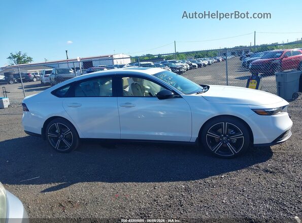 1HGCY1F44TA002694 2026 HONDA ACCORD White Вид задньої частини салону