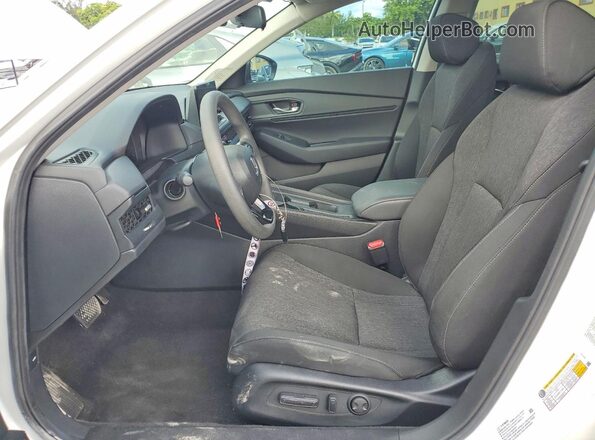 1HGCY1F45SA039705 2025 HONDA ACCORD White წინა სალონის ხედი