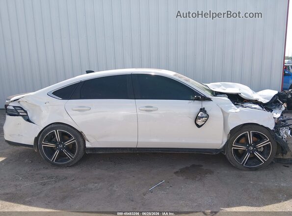 1HGCY2F50RA025302 2024 HONDA ACCORD White Вид задньої частини салону