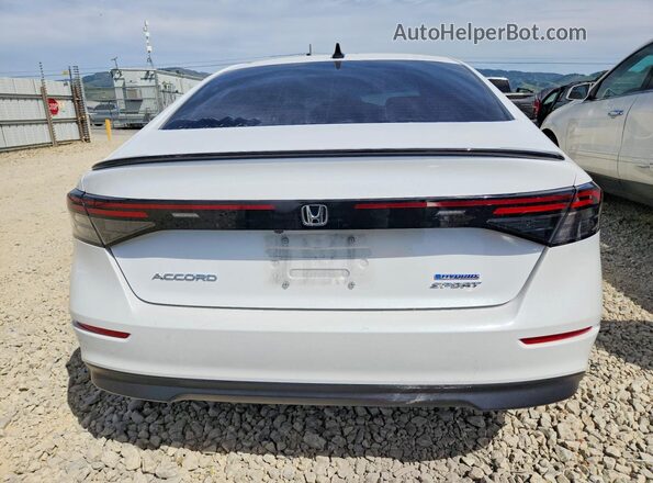 1HGCY2F52SA045962 2025 HONDA ACCORD White Widok z tyłu