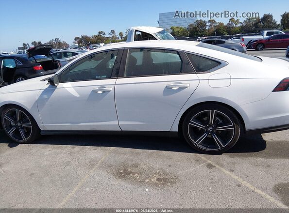 1HGCY2F55SA092824 2025 HONDA ACCORD White Սալոնի 360 աստիճան տեսք