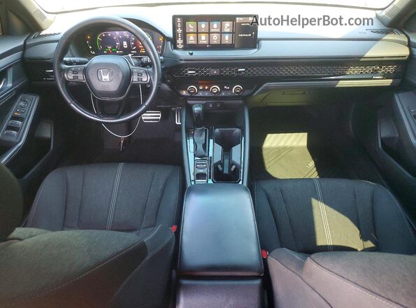 1HGCY2F57RA035678 2024 HONDA ACCORD Черный Вид панели приборов