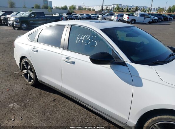 1HGCY2F59PA005420 2023 HONDA ACCORD White Widok wnętrza z tyłu