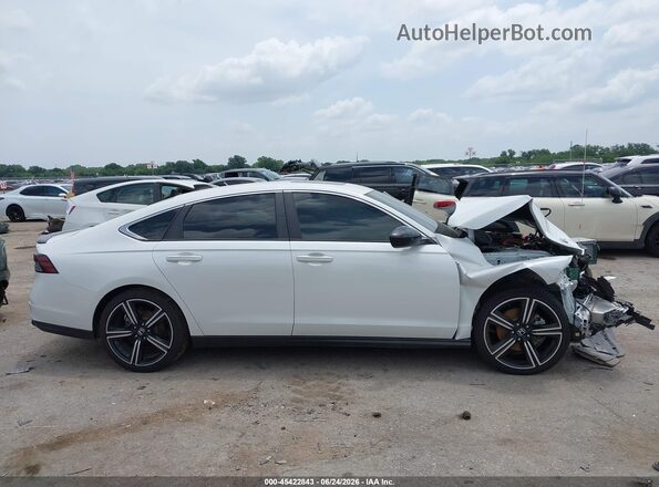 1HGCY2F5XRA008121 2024 HONDA ACCORD White Սալոնի հետևի տեսք