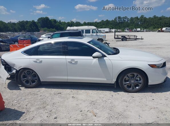 1HGCY2F68SA064945 2025 HONDA ACCORD White Rear interior view