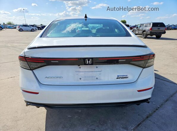 1HGCY2F71RA093917 2024 HONDA ACCORD White Widok z tyłu