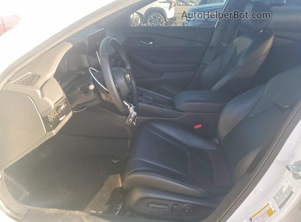 1HGCY2F76RA027881 2024 HONDA ACCORD White Вид салону спереду