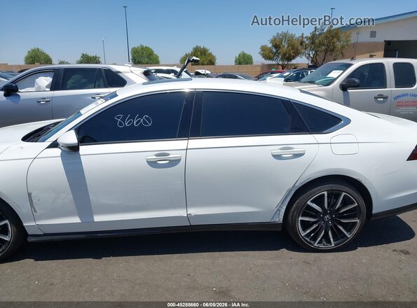 1HGCY2F80SA046103 2025 HONDA ACCORD White 360 interior view