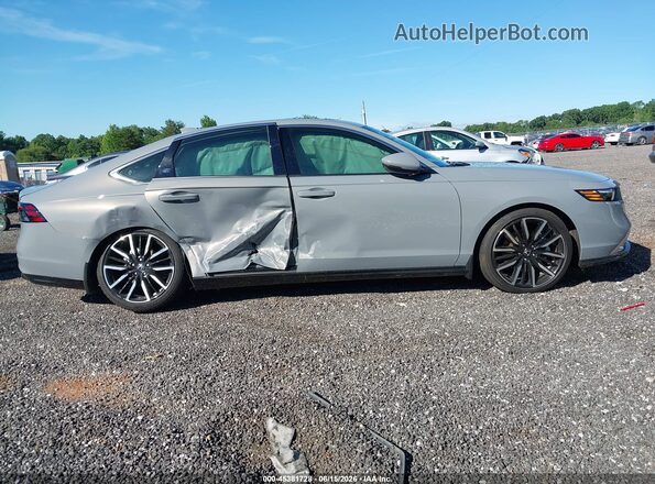 1HGCY2F81SA072595 2025 HONDA ACCORD Pewter Vista interior trasera