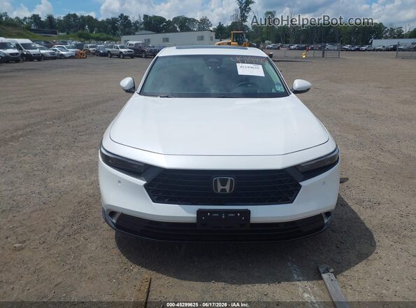 1HGCY2F83SA032213 2025 HONDA ACCORD White Vista del cuadro de instrumentos