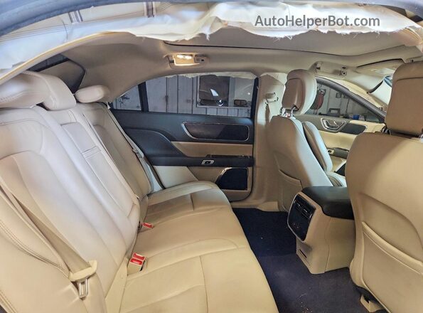 1LN6L9TKXJ5601855 2018 LINCOLN CONTINENTA Серебряный Вид задних сидений