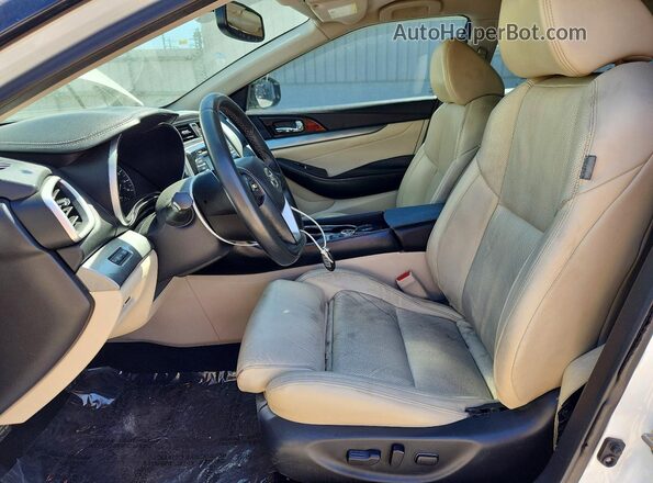 1N4AA6AP0GC441285 2016 NISSAN MAXIMA White Widok wnętrza z przodu
