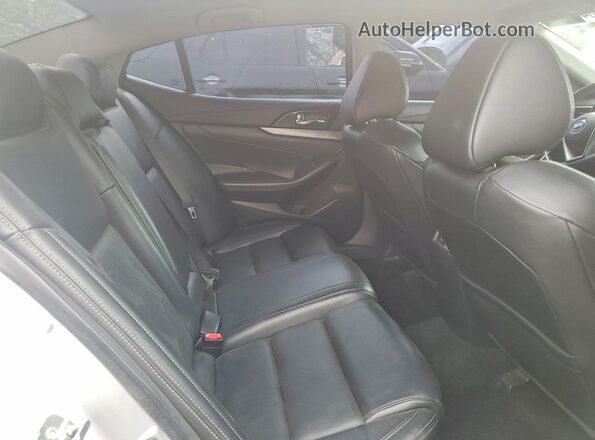 1N4AA6AP0JC368006 2018 NISSAN MAXIMA Silver Rear seats view