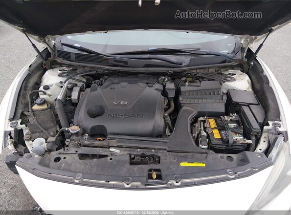 1N4AA6AP1JC375336 2018 NISSAN MAXIMA White Rear view