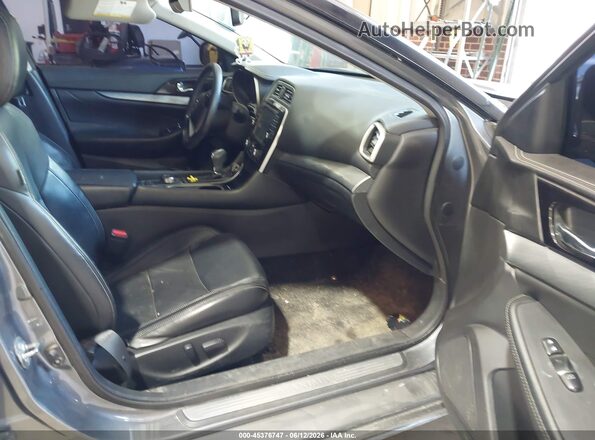 1N4AA6AP2HC391023 2017 NISSAN MAXIMA Серый Вид салона спереди