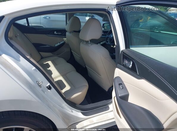 1N4AA6AP2JC370341 2018 NISSAN MAXIMA White Вид наклейки з VIN-кодом