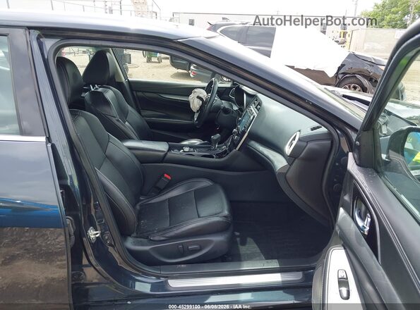 1N4AA6AP3HC398983 2017 NISSAN MAXIMA Gray Front interior view