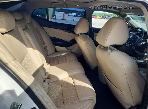 1N4AA6AP4GC414770 2016 NISSAN MAXIMA White Rear seats view