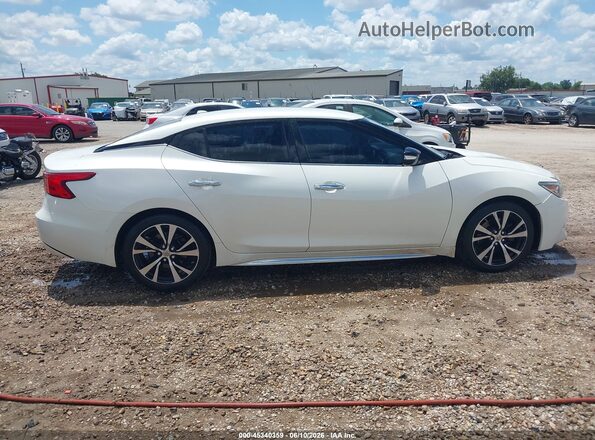 1N4AA6AP4HC448189 2017 NISSAN MAXIMA White Widok wnętrza z tyłu