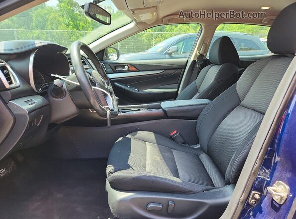 1N4AA6AP5HC404007 2017 NISSAN MAXIMA Blue Front interior view