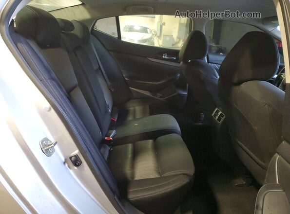 1N4AA6AP5HC422037 2017 NISSAN MAXIMA Silver Rear seats view