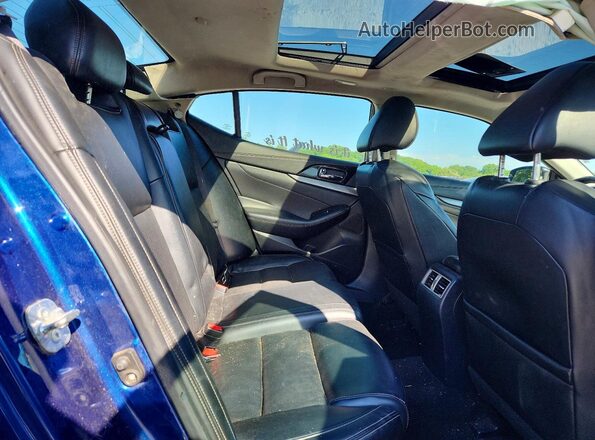 1N4AA6AP5HC450470 2017 NISSAN MAXIMA Blue Вид задніх сидінь